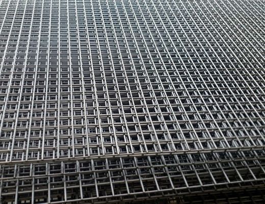 أوراق شبكة الأسلاك المطاطية المصنوعة من الفولاذ منخفض الكربون للمباني في ألواح أو أدوات