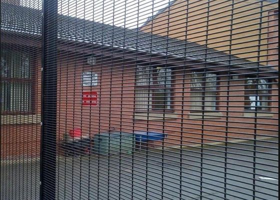 8 # 358 مكافحة تسلق شبكة سلكية 13x75mm حفرة المجلفن لحام ورقة مقاومة الصدأ