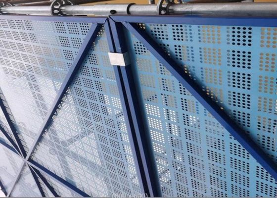 1.2 * 1.8m الجدار الخارجي لكمات الصفائح المعدنية المضادة للإسقاط الشاشة تسلق الإطار