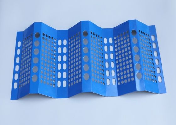 صفائح معدنية مثقبة بفتحة مربعة بطول 2.4 متر ، صفائح أمان وتهوية متعددة الوظائف