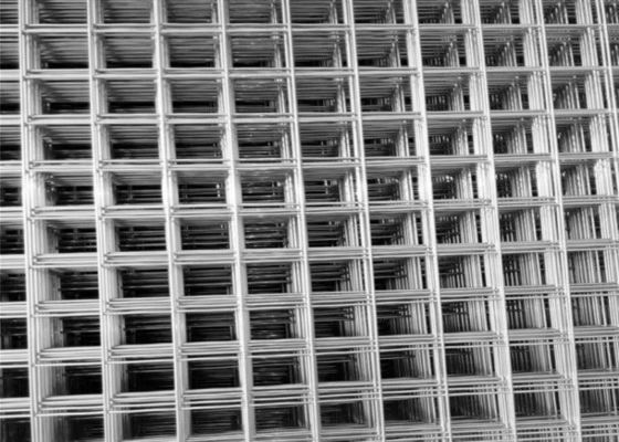 التخصيص المجلفن صفائح سلكية ملحومة Weldmesh الأمن المبارزة 5.2m