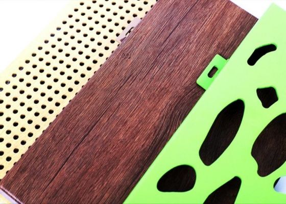 المضادة للرطوبة مثقبة الألومنيوم واجهة لوحة طلاء الفلوروكربون