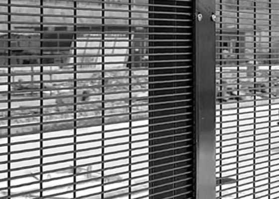 ألواح الأسلاك اللاصقة ذات الثقوب المربعة السوداء للمدارس بسهولة التثبيت