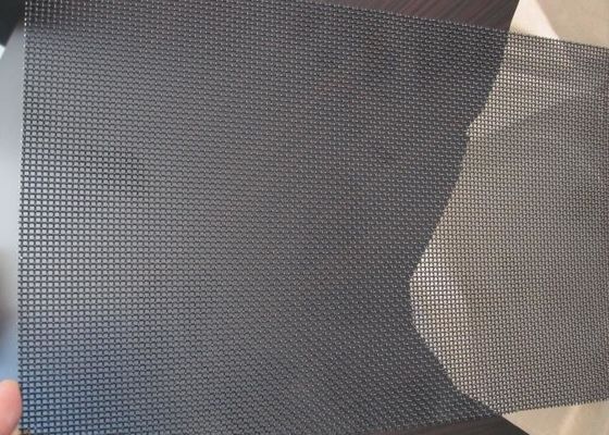 ثقوب مربعة أو مستطيلة شبكة سلكية منسوجة 0.15-5.5mm قطر السلك 0.2-2.5m العرض