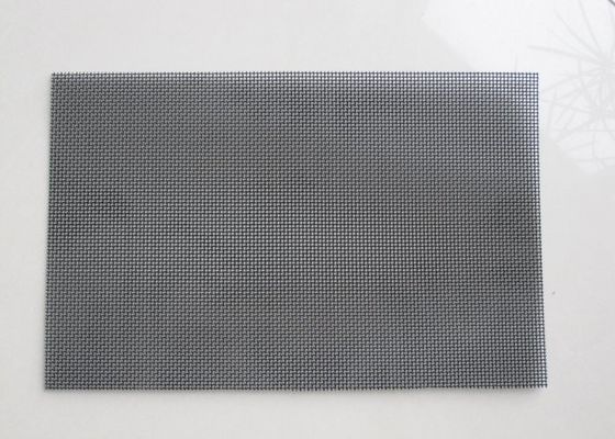 ثقوب مربعة أو مستطيلة شبكة سلكية منسوجة 0.15-5.5mm قطر السلك 0.2-2.5m العرض