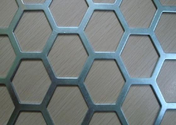 أحجام قياسية أو خيارات مخصصة 304 ورقة شبكة مثقوبة بسماكة 0.1-12mm