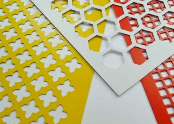 شبكة معدنية مثقوبة مع أشكال الثقوب المخصصة ومعالجات السطح