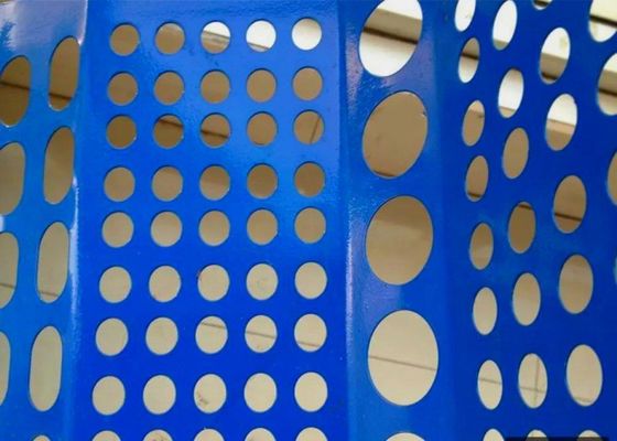 شبكة معدنية مثقوبة مع أشكال الثقوب المخصصة ومعالجات السطح