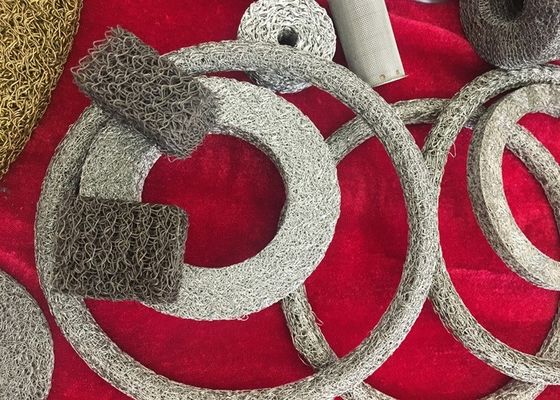 سلك الفولاذ المقاوم للصدأ قطره 0.08mm-0.3mm نسيج محفوف لفلتر الهواء السائل