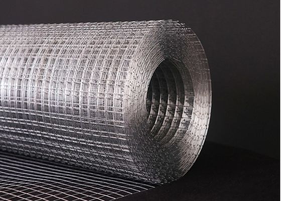 الكهربائية الغالبية لحام الشبكة المعدنية عرض 0.5m-2.5m مثالية للسياج