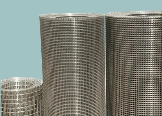 ASTM القياسي المجلفن الأسلاك الملحومة شبكة لفات عرض 3fts 4fts