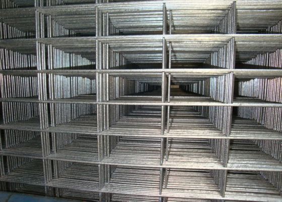 مقاومة للتآكل شبكة الأسلاك المربعة السور 50 * 200mm الثقوب