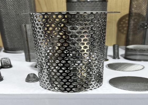 شبكة شاشة تصفية ثقبية تقنية للاحتياجات الصناعية للتصفية